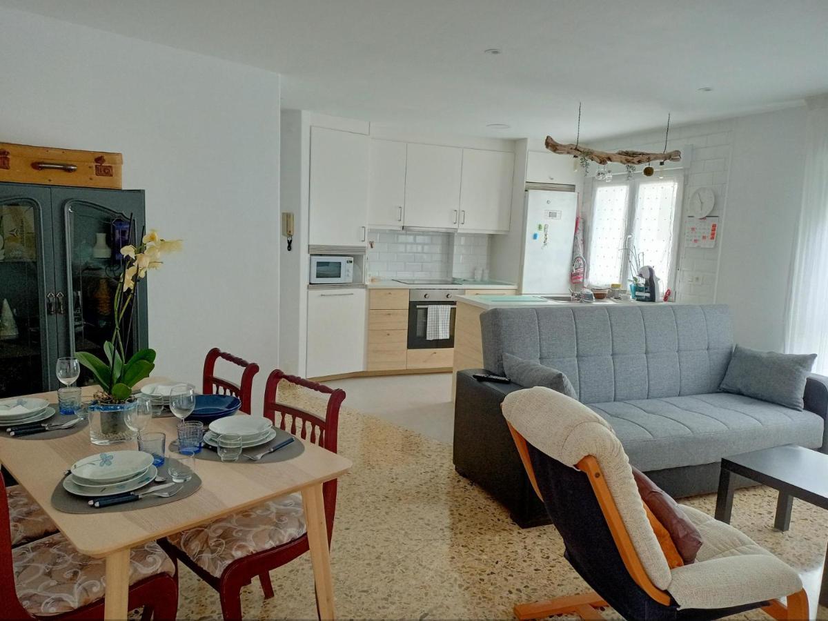 Apartamento R Y C Aviles Luaran gambar