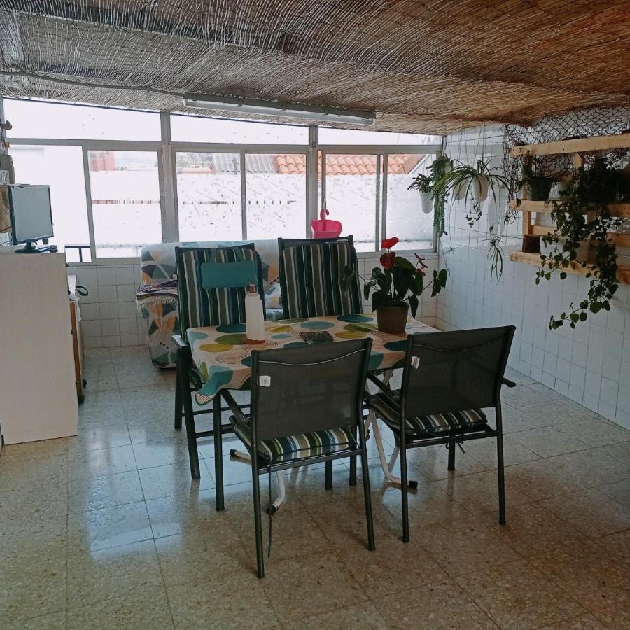 Apartamento R Y C Aviles Luaran gambar