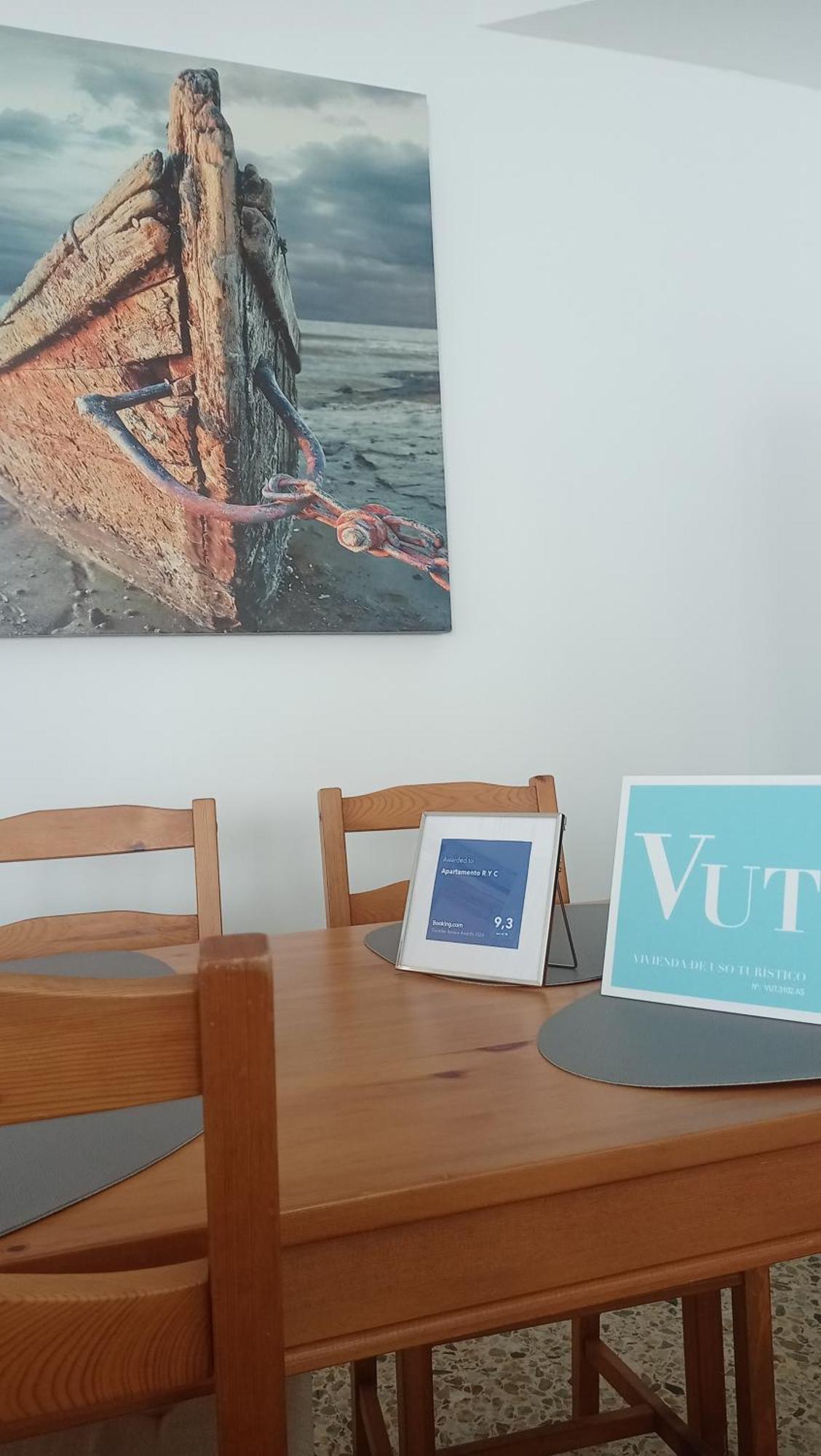 Apartamento R Y C Aviles Luaran gambar